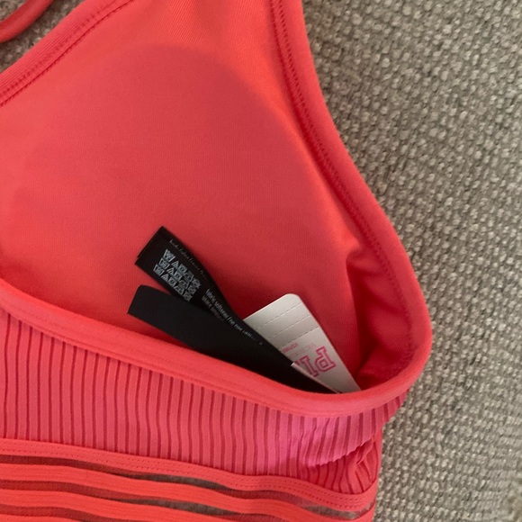 NWT coral Victoria Secret Pink sports bra - Picture 3 of 3